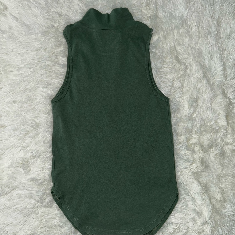 Free People Green Sleeveless Muscle Tee with Mandarin Collar Athleisure Lux - Picture 7 of 9